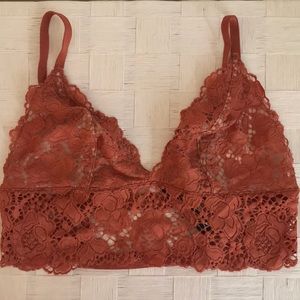 VICTORIAS SECRET RUSTIC ORANGE LACE CROP TOP
